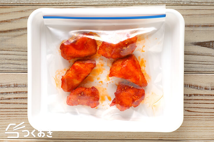 鶏むね肉のピリ辛ケチャップソースの冷凍写真