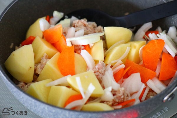 鶏ひき肉の肉じゃがのレシピ 作り方 つくおき