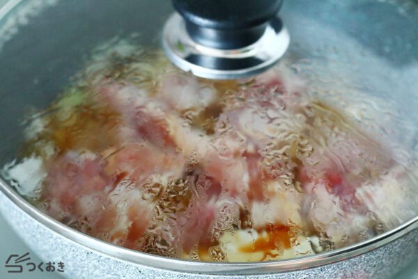 鶏肉と玉ねぎの卵とじ（親子丼の具）の手順写真その1