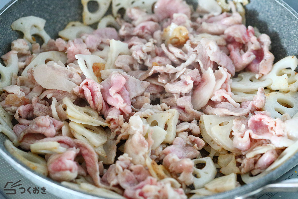 豚肉とれんこんの和風カレー炒め煮の手順写真その2