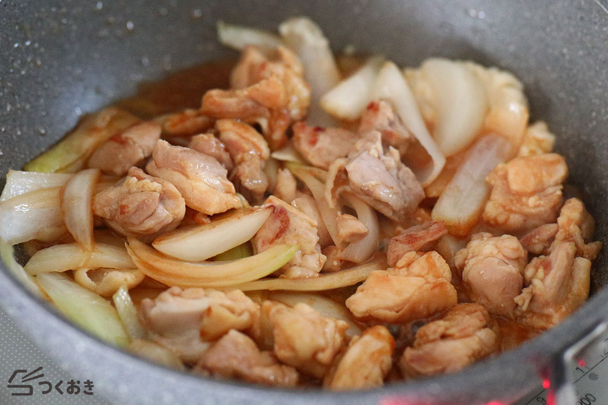 鶏肉と玉ねぎの醤油マヨ炒めの手順写真その3