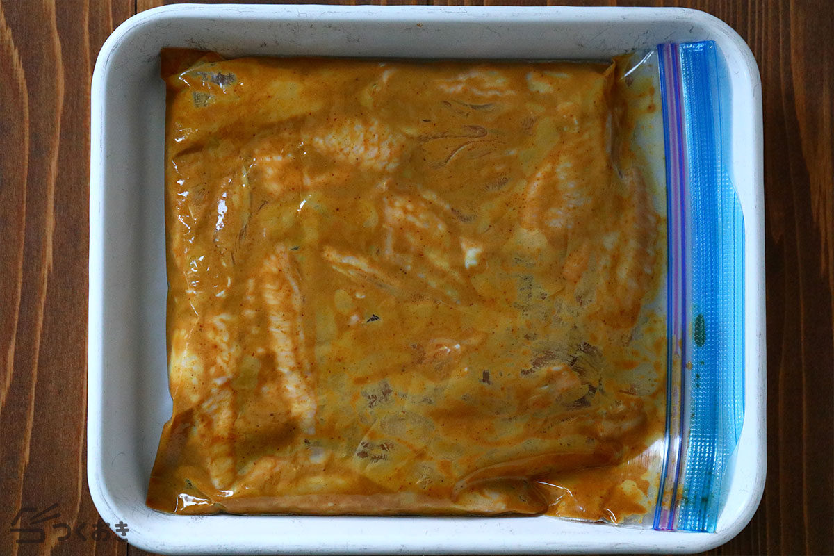 カレーとマヨネーズのコクが広がる手羽中オーブン焼きの保存写真