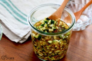 手軽に野菜補給 夏野菜たっぷり刻み漬けの写真