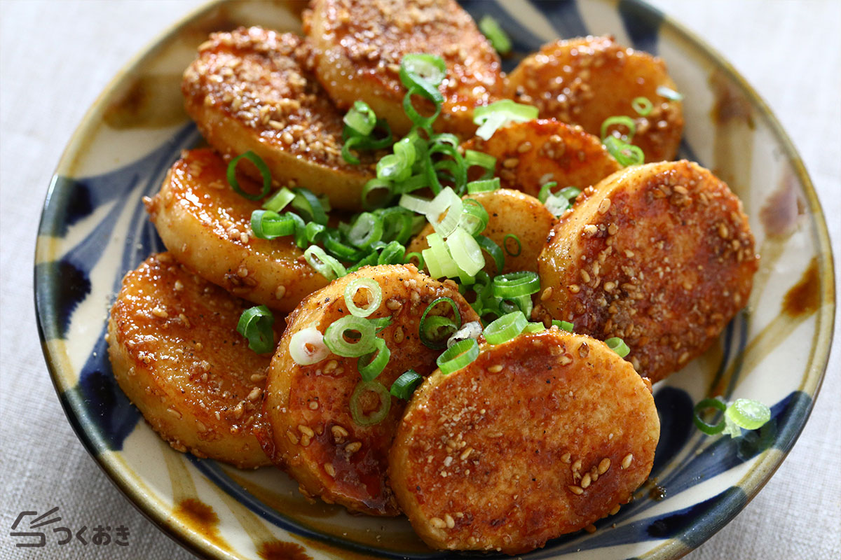 切って焼くだけ！長芋のステーキ（照り焼き味）の写真