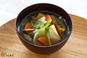 野菜たっぷり 簡単けんちん汁の写真