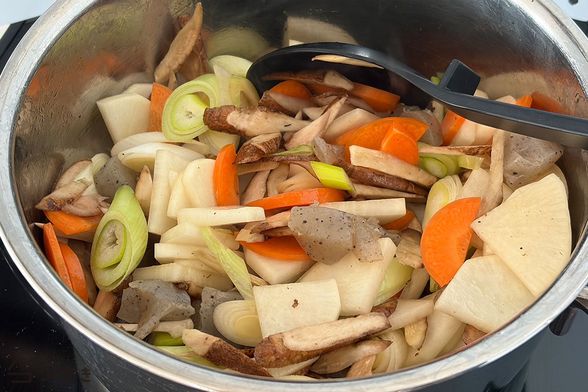 野菜たっぷり 簡単けんちん汁の手順写真その2