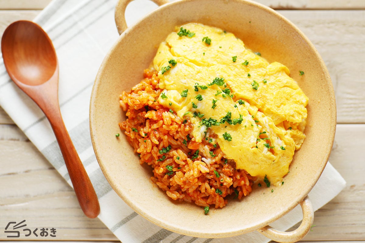 ミートソースオムライスの写真