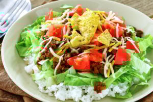 簡単！本格的！基本のタコライスの写真