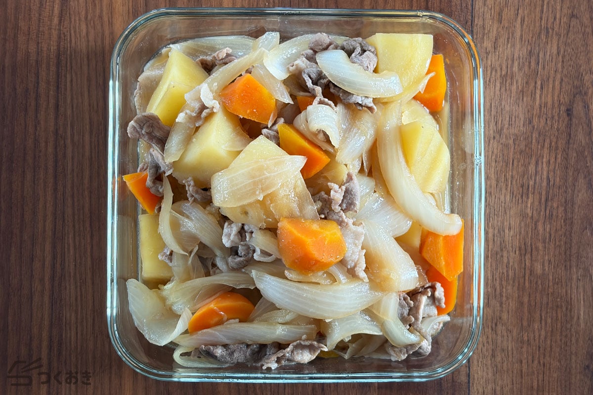 味しみほくほく！基本の肉じゃがの冷蔵保存写真