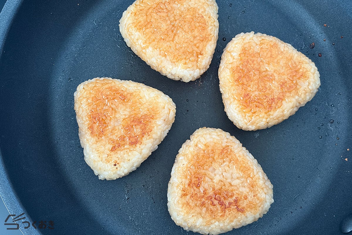 カリッと香ばしい！基本の焼きおにぎりの手順写真その5