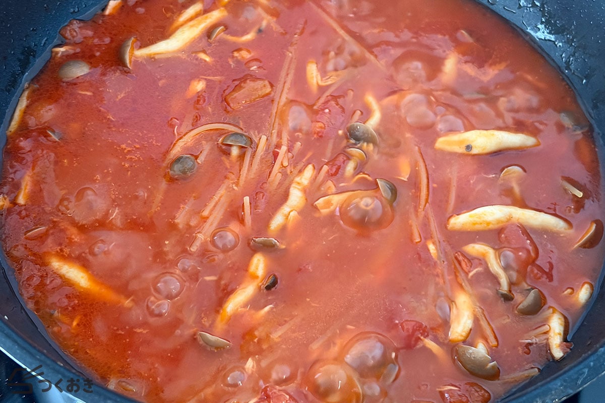 ワンパンで◎ ツナとしめじのトマトパスタの手順写真その4